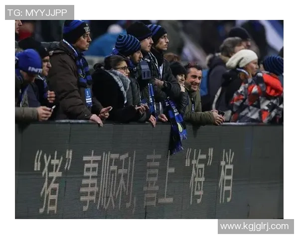 国际足球明星畅谈职业生涯与未来展望揭秘背后的故事与心路历程