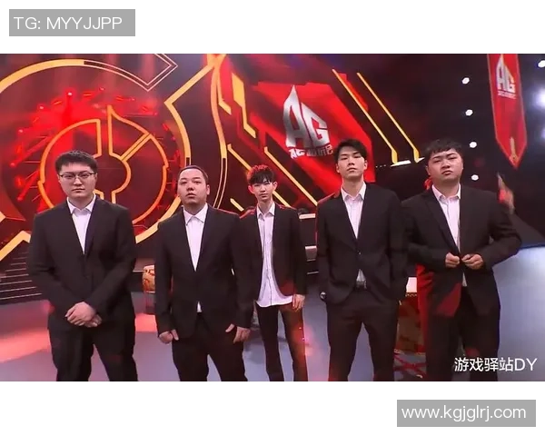 上海足球队崛起之路:从低谷到巅峰的奋斗与荣耀 上海足球队崛起之路:从低谷到巅峰的奋斗与荣耀